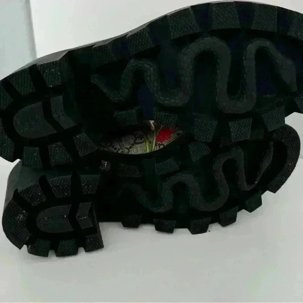 Like New Gucci made in Italy size 37.5 - Picture 8 of 9